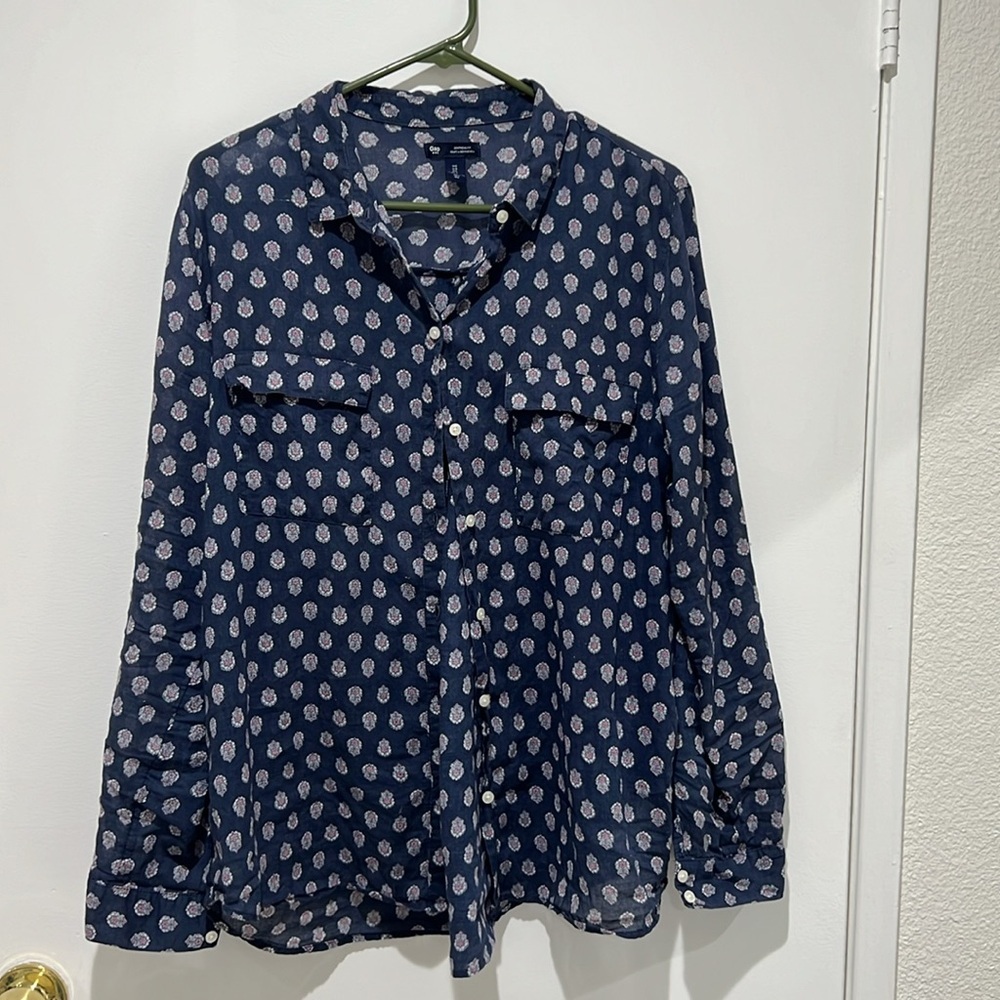 GAP Boyfriend Fit Top - Picture 2 of 4